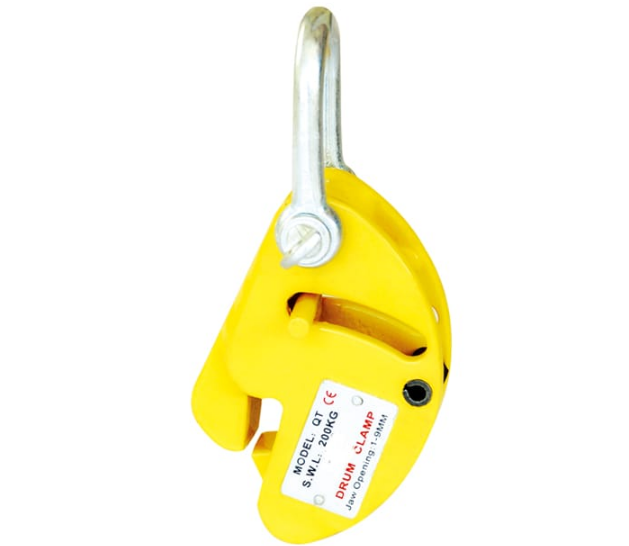 油桶吊鉗用于化工廠的化學(xué)品搬運